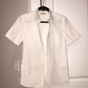 Women’s Burberry collared short sleeve shirt